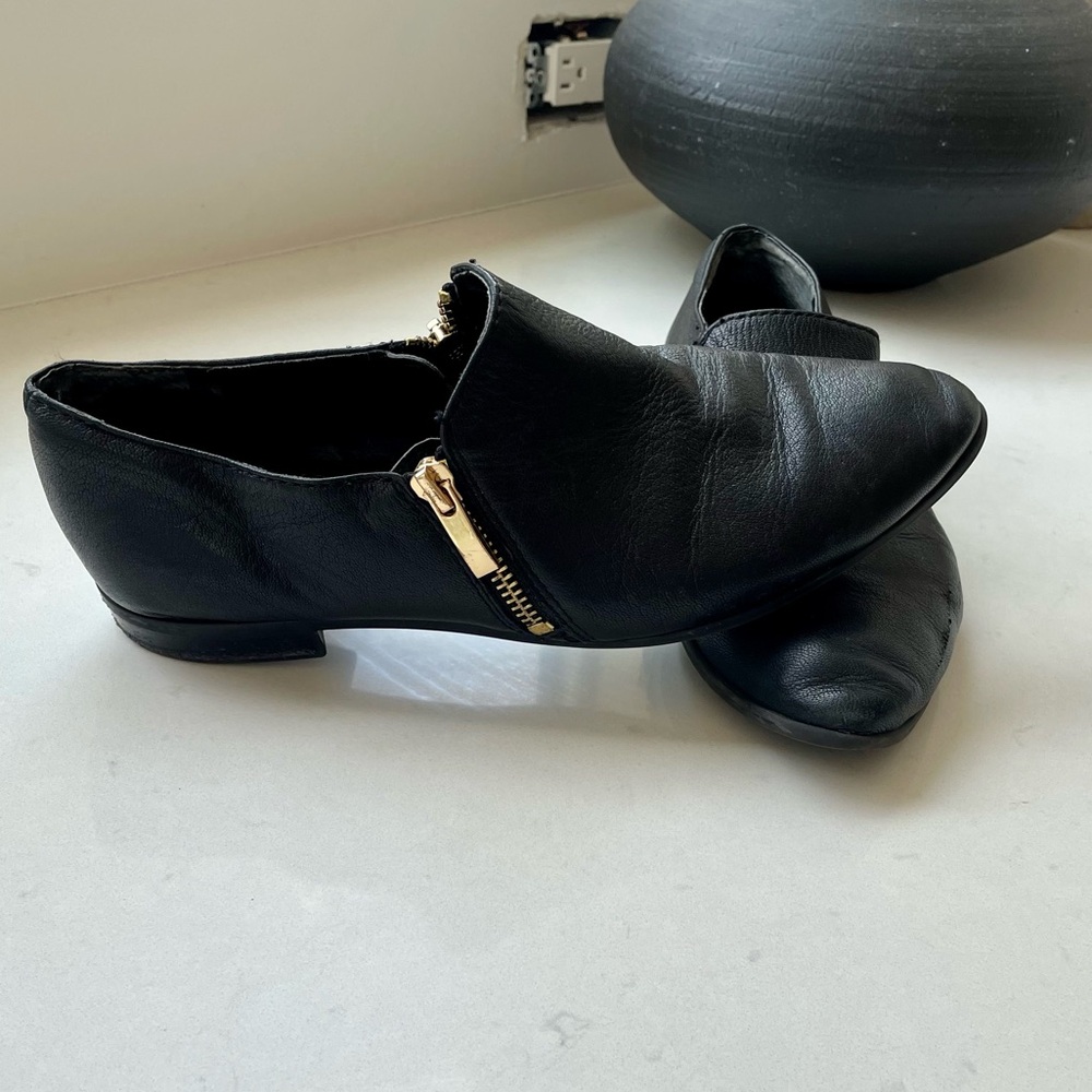 •Franco Sarto• black leather Kristof side zip loafers